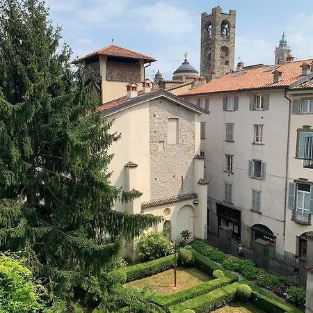 Gasthuis Con Vista Art & Charme In Citta Alta Bergamo